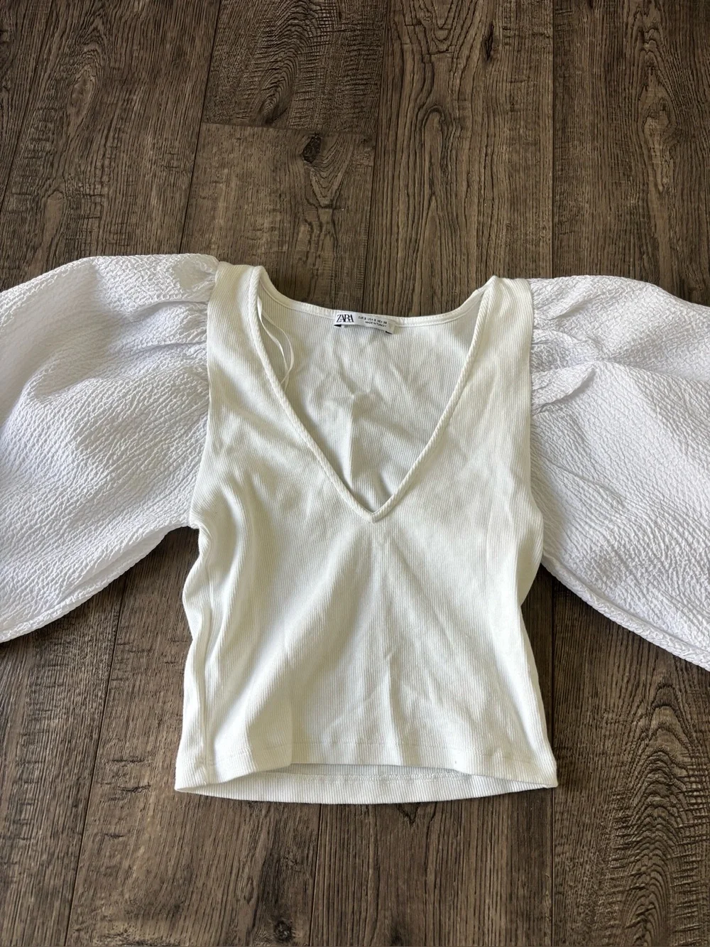 Zara Ivory V-Neck Puff Sleeve Blouse